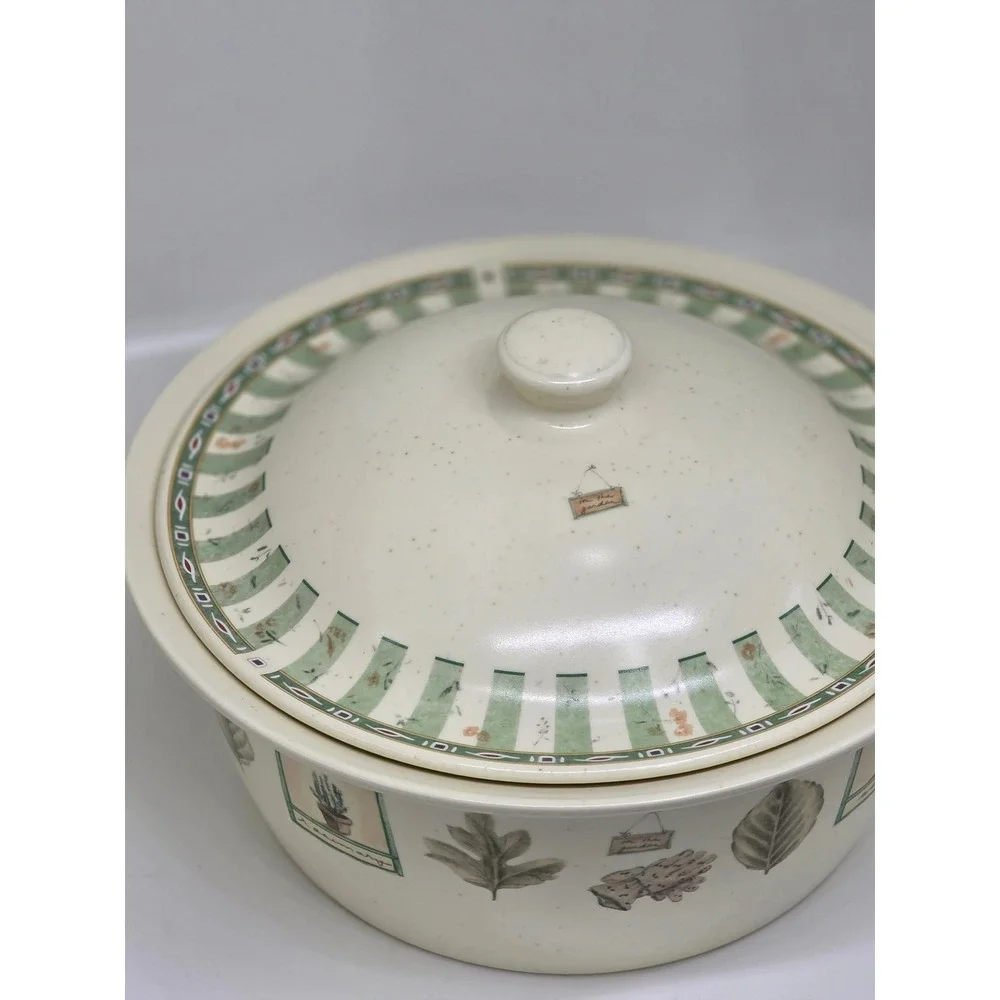 Pfaltzgraff Casserole Dish Naturewood 2.5 Qt‎ Round Covered Baker Green Cream